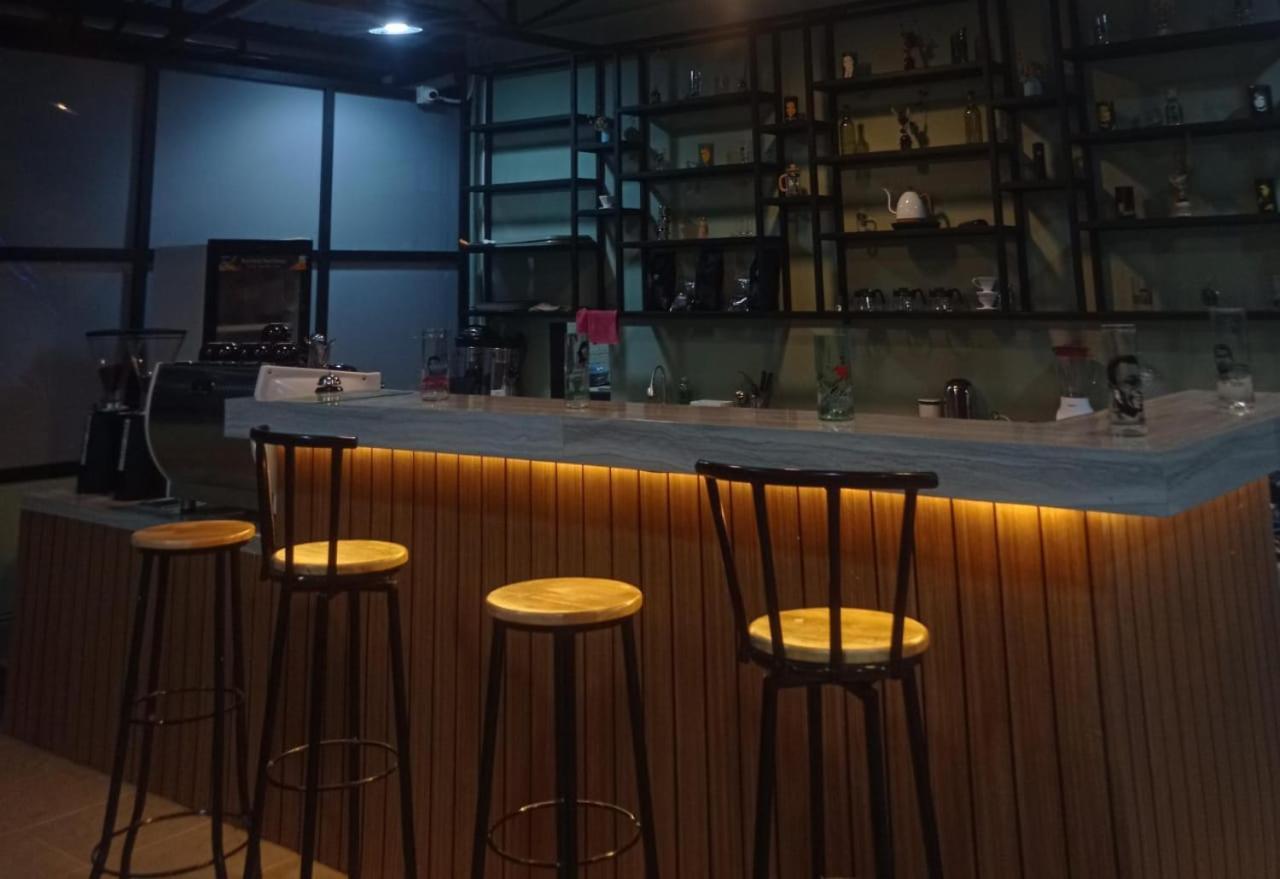 T Hotel Kualanamu Lubukpakam エクステリア 写真
